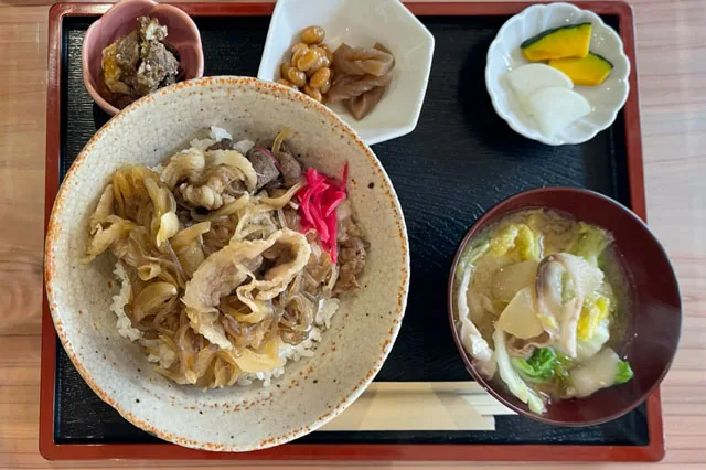 シシすき焼き丼