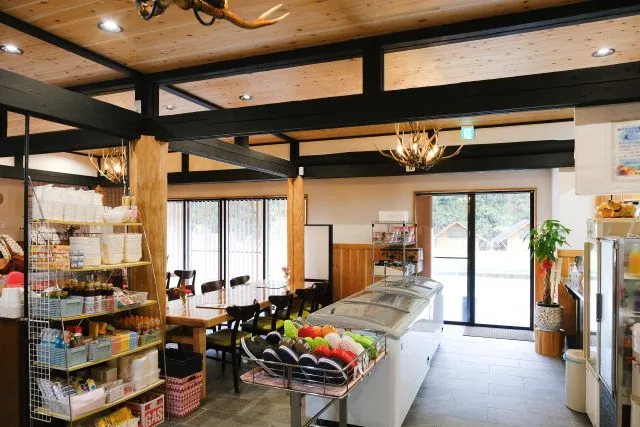 ねごろやの店内